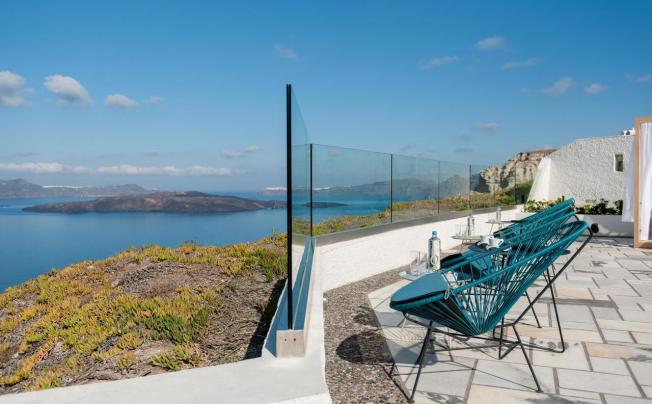 Фото отеля Caldera's Dolphin Suites