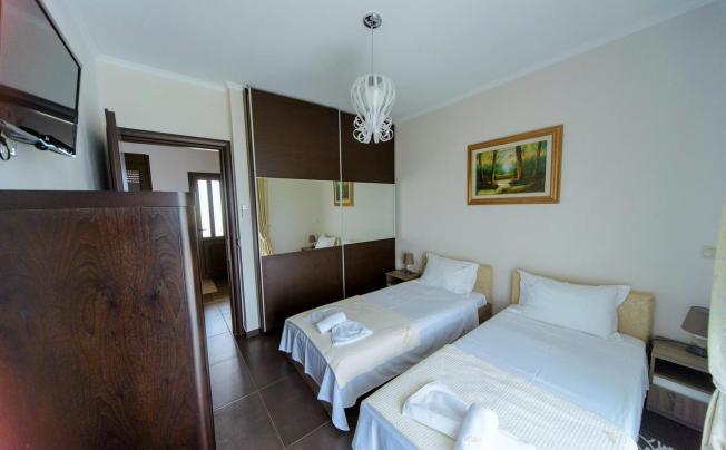Фото отеля Elegant Villas