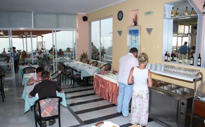 Фото отеля Flisvos Beach Rethymno 