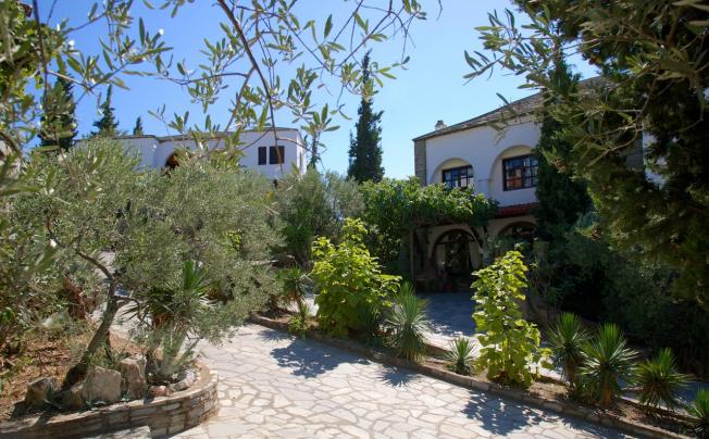 Фото отеля Geranion Village