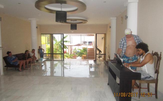 Фото отеля Saint Konstantin Beach Apartments