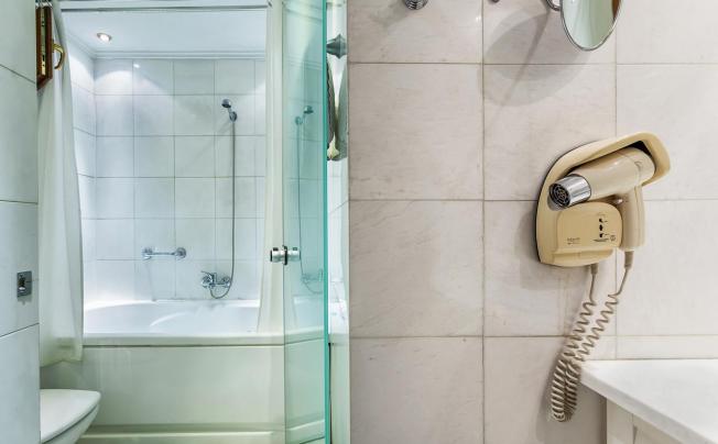 Фото отеля Minerva Premier Hotel
