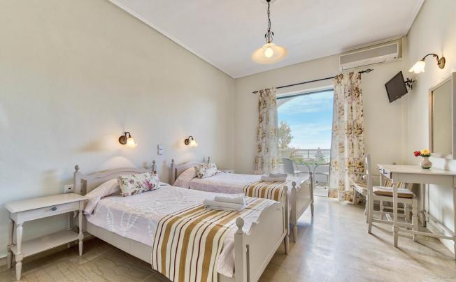 Фото отеля Vasilikos Beach Hotel 