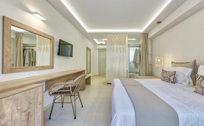 Фото отеля Vasilikos Beach Hotel 