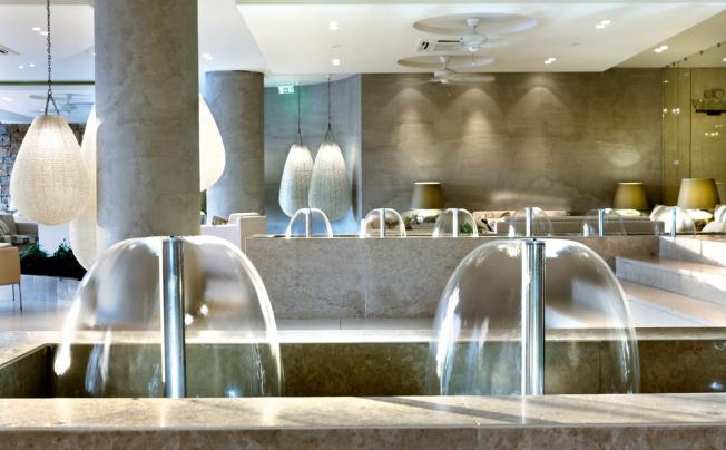 Фото отеля Sani Beach Hotel & Spa