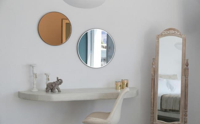 Фото отеля Adamant Suites