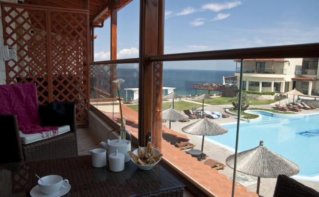 Фото отеля Blue Bay Hotel