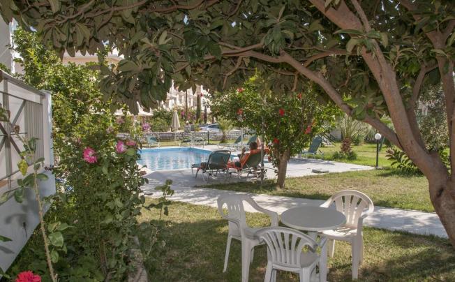 Фото отеля Manolis Apartments Plakias