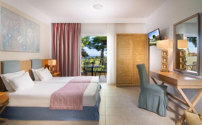 Фото отеля Alkion hotel Kriopigi