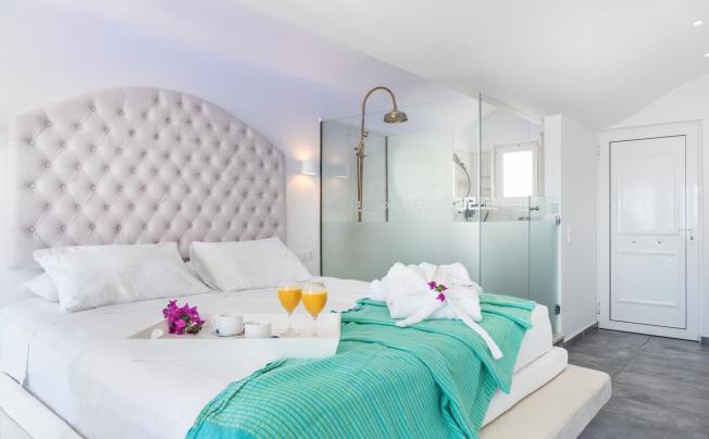 Фото отеля Kouros Home & Suites