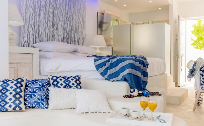 Фото отеля Kouros Home & Suites
