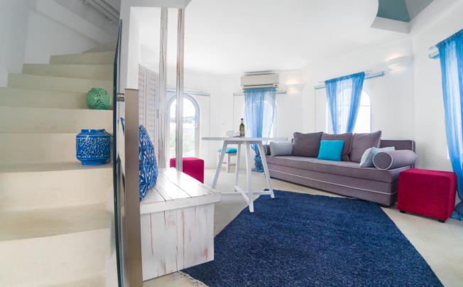 Фото отеля Kouros Home & Suites