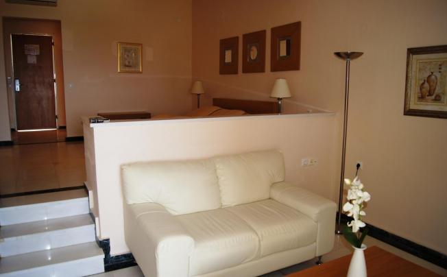 Фото отеля Kanapitsa Mare Hotel & Spa