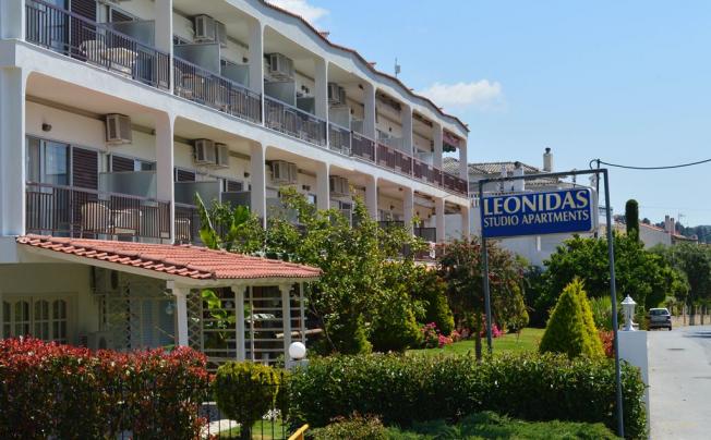 Фото отеля Leonidas Hotel Apartments