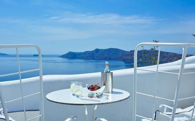 Фото отеля Kirini Suites & Spa Hotel