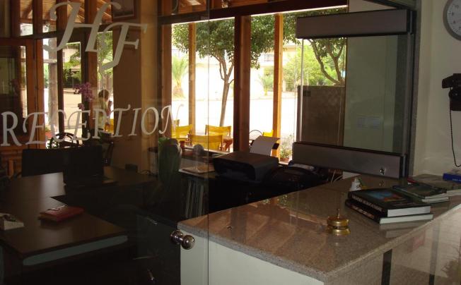 Фото отеля Filoxenia Hotel Apartments