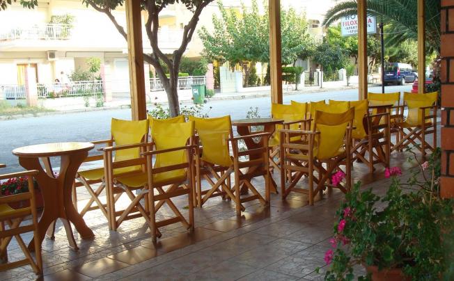 Фото отеля Filoxenia Hotel Apartments