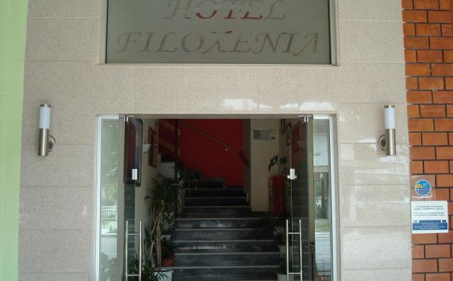 Фото отеля Filoxenia Hotel Apartments