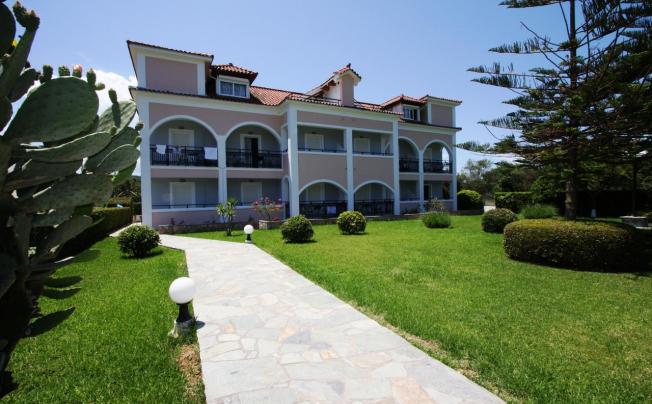 Фото отеля Sofia - Yiota Studios & Apartments 