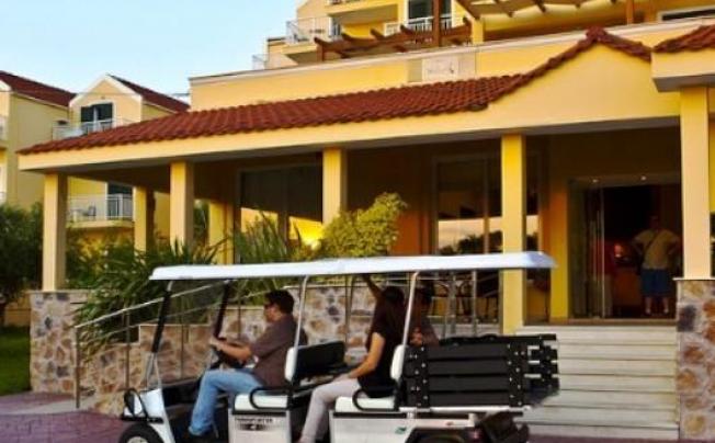 Фото отеля LASSI HOTEL