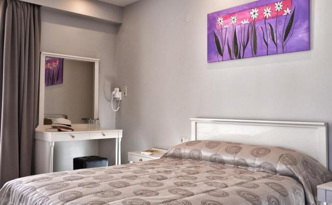 Фото отеля Irini Hotel 