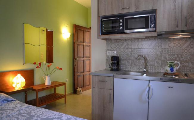 Фото отеля Captain's Apartments Barbati