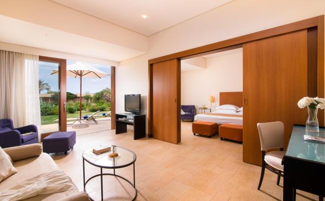 Фото отеля Kernos Beach Hotel & Bungalows