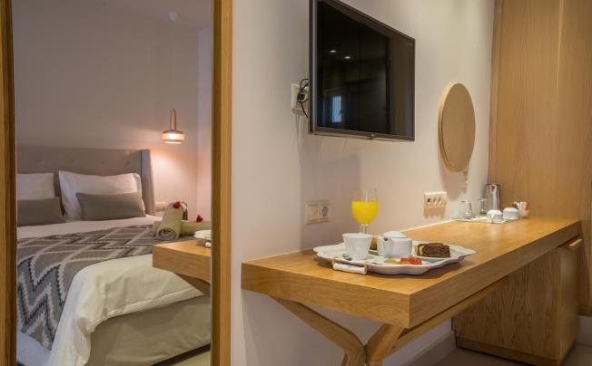 Фото отеля Nefeli Hotel Platanes