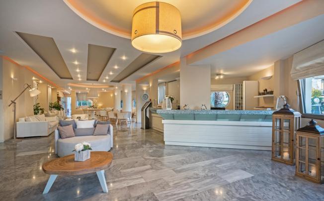 Фото отеля Nefeli Hotel Platanes