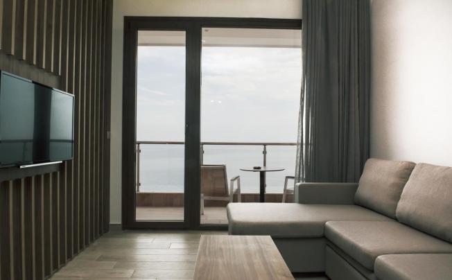 Фото отеля MISTRAL HOTEL