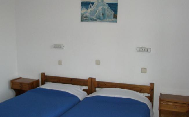 Фото отеля Dolphin Apartments