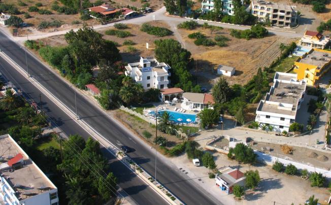 Фото отеля Dolphin Apartments