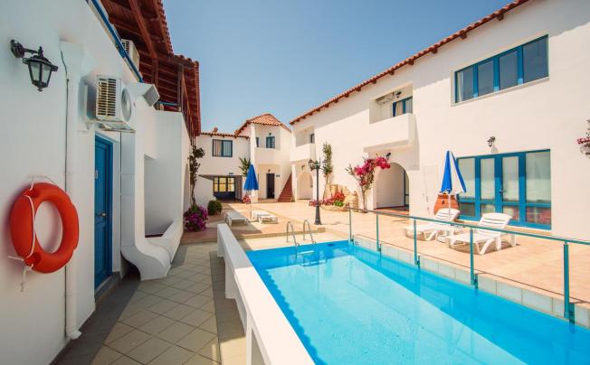 Фото отеля Iliana Apartments & Hotel