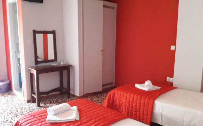 Фото отеля Angela Hotel & Apartments