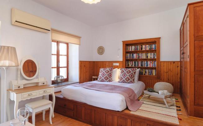 Фото отеля Thea Villas and Suite
