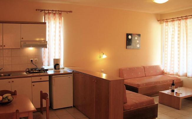 Фото отеля GOLDEN SUN HOTEL