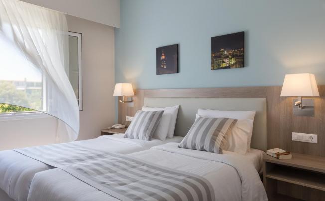 Фото отеля Acharavi Beach Hotel