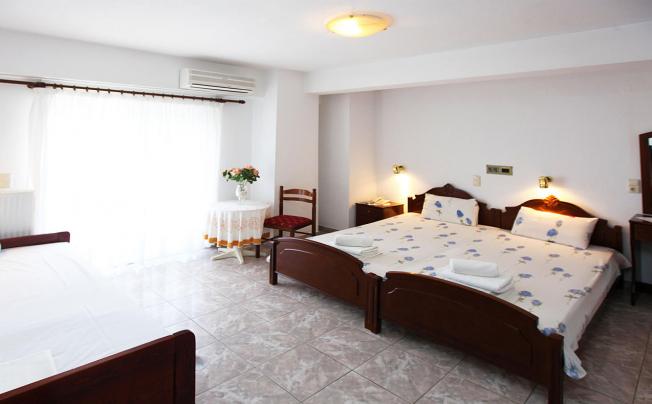 Фото отеля Fourkos Hotel