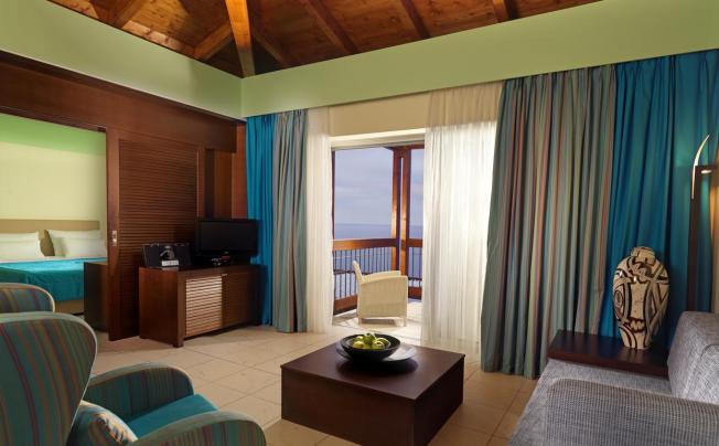 Фото отеля Apostolata Island Resort & Spa