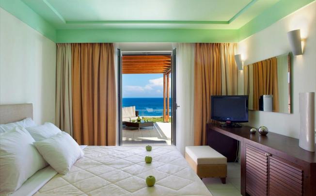 Фото отеля Apostolata Island Resort & Spa