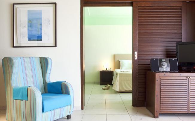 Фото отеля Apostolata Island Resort & Spa