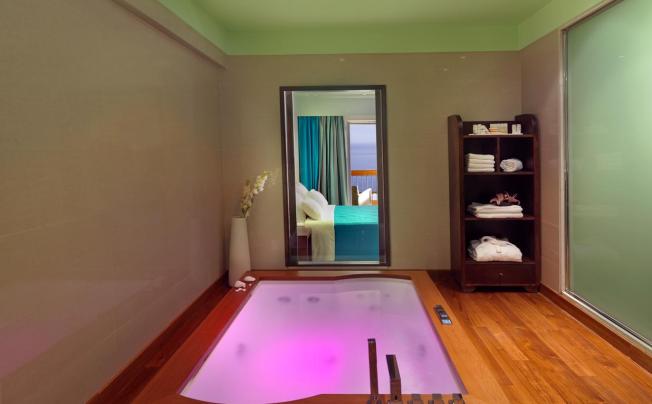 Фото отеля Apostolata Island Resort & Spa