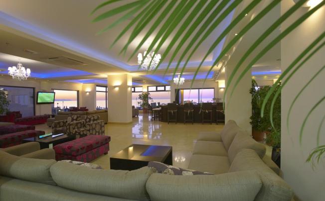Фото отеля Atlantis Beach Hotel