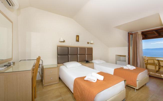 Фото отеля Ouranoupolis Princess Hotel