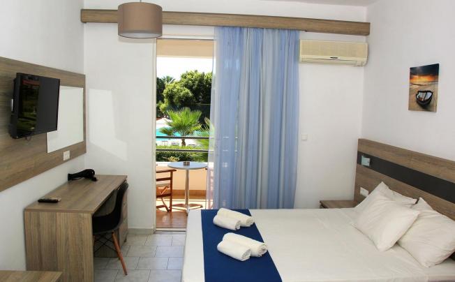 Фото отеля Lardos Bay Hotel