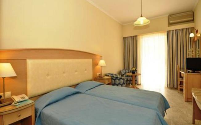 Фото отеля Windmill Studios Aparthotel