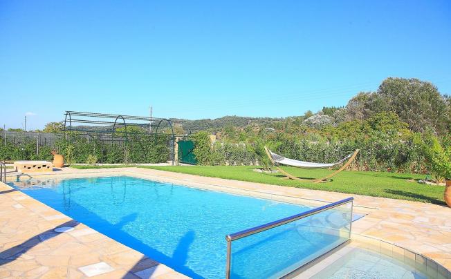 Фото отеля VILLA LIVADI SIDARI