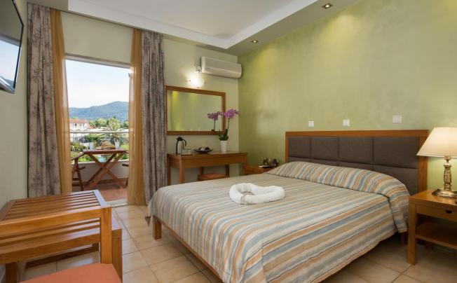 Фото отеля Aethria Hotel 