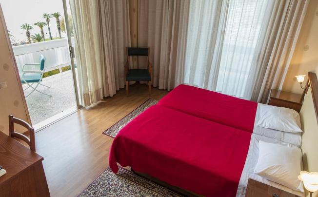 Фото отеля PARK HOTEL LOUTRAKI