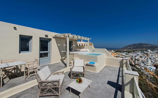 Фото отеля LAVA SUITES & LOUNGE